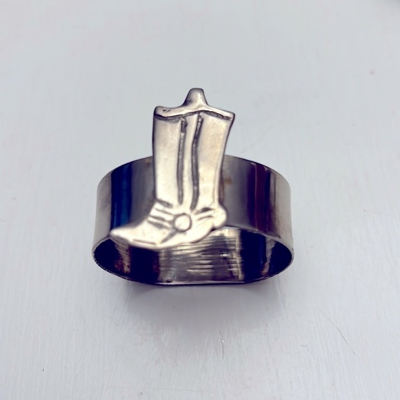 Western Napkin Rings set of 4 Cowboy Hat Boot Cactus Bull - Picture 5 of 5